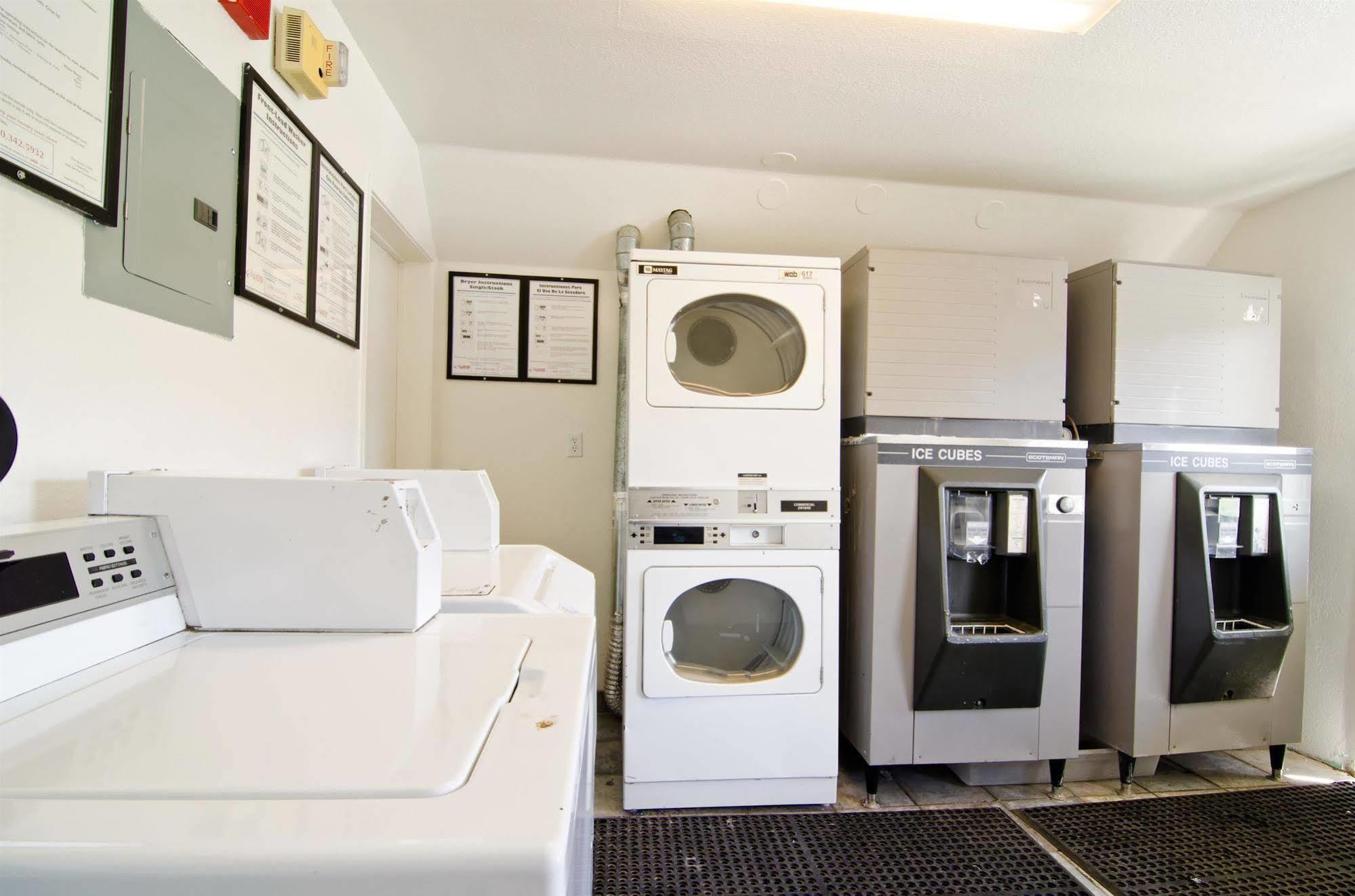 Motel 6-Twentynine Palms, Ca Zewnętrze zdjęcie